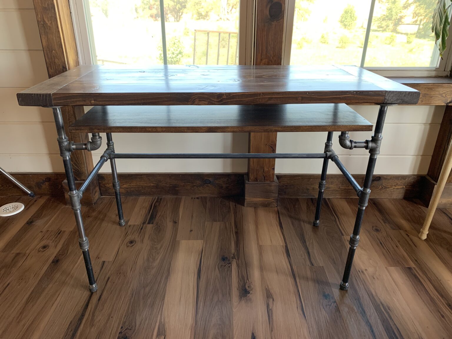 DIY Wood and Black Pipe Desk Stephanie's Farmhouse