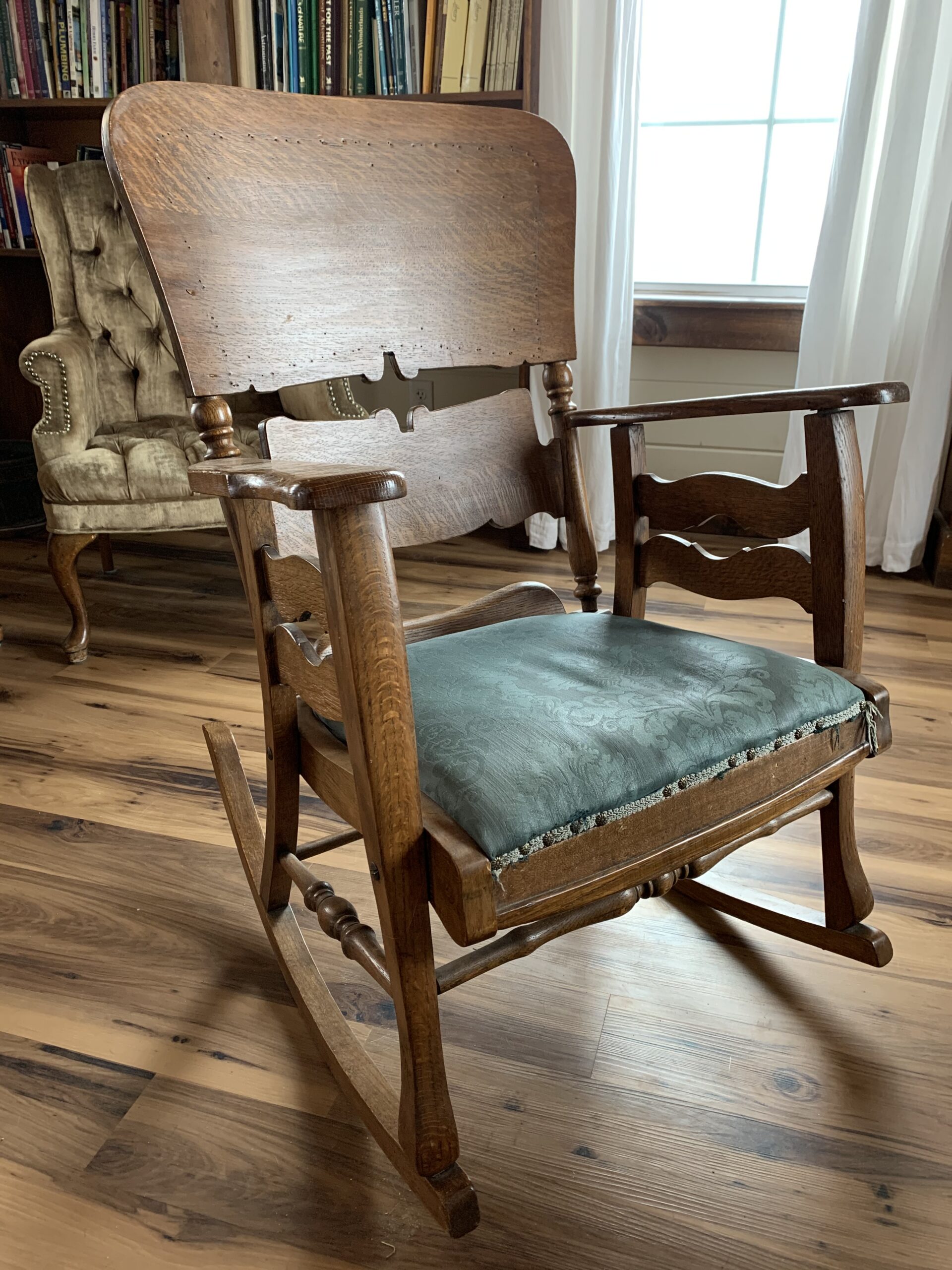 Antique Rocking Chair Upcycle - Stephanie's Farmhouse