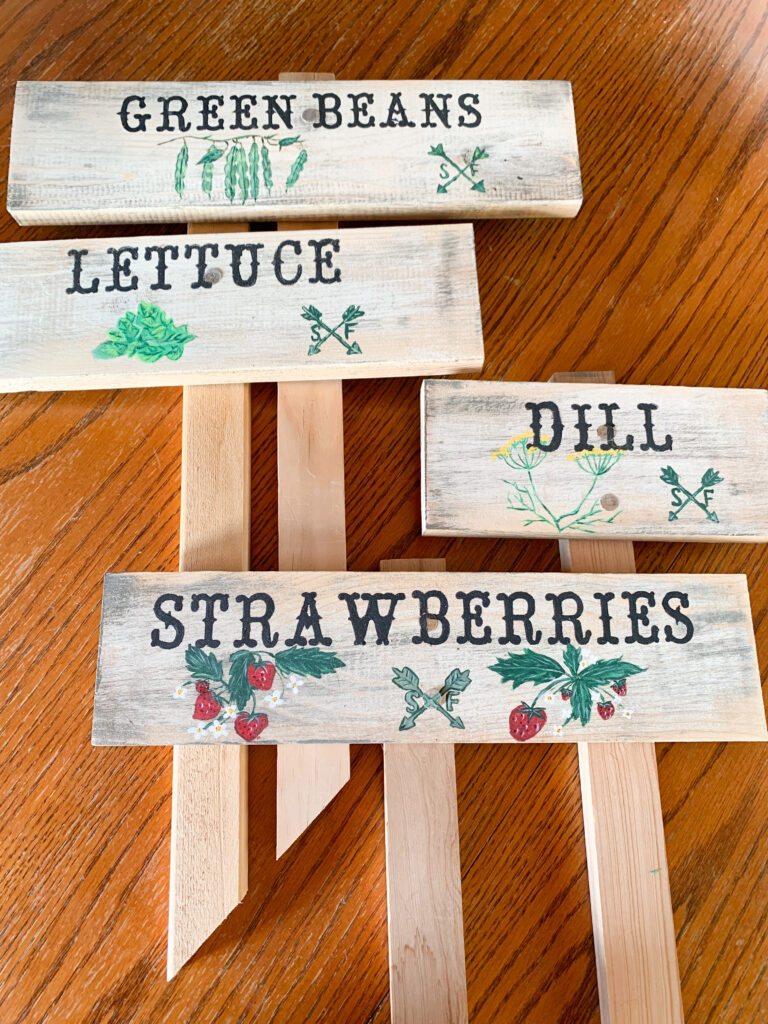 Green Beans, Lettuce, Dill, Strawberries DIY Farmhouse Gardens Signs